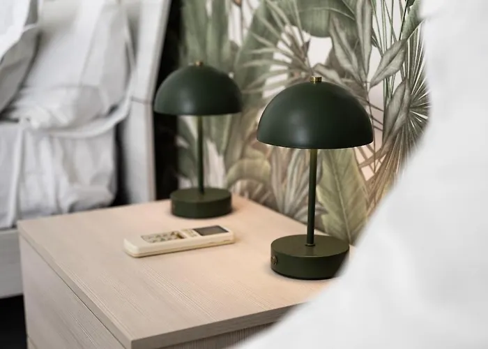 House Center * Napels